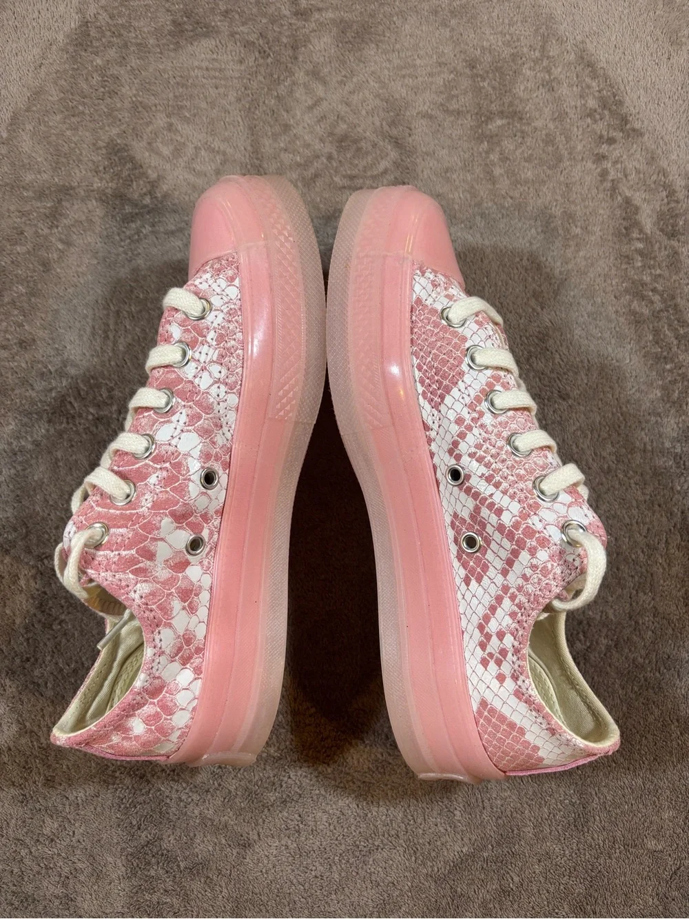 Converse women’s size